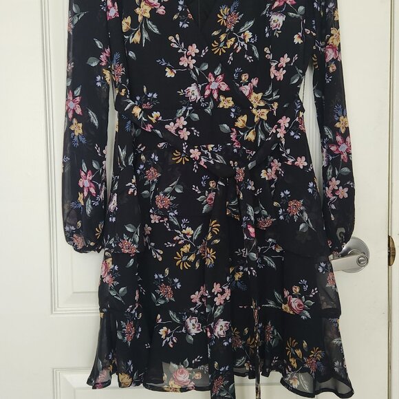 Design Lab floral dress - Picture 1 of 3